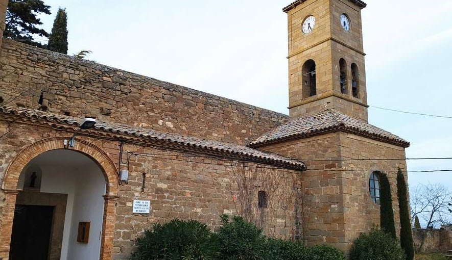 Castell de Montclar & Escape Castle Adventure, Spain